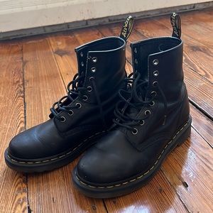 Dr Marten 1460 lace up boots